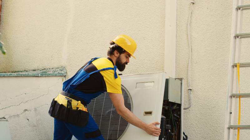 How Can an HVAC Contractor Help Homes With Uneven Temperatures Between Floors?